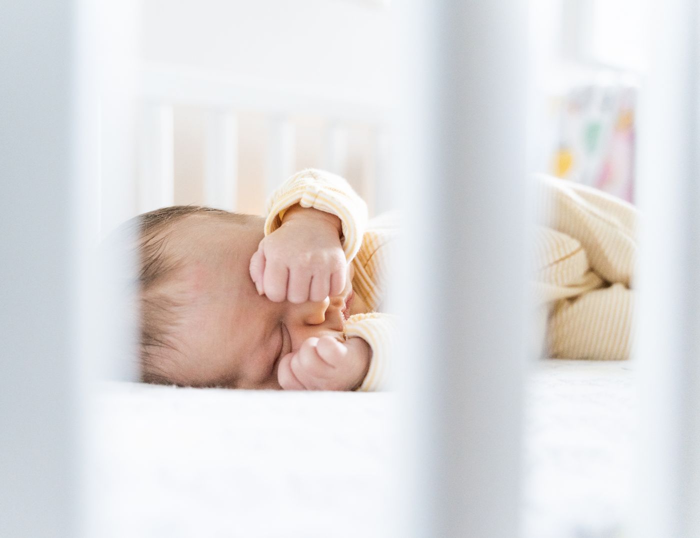 Vagga, babynest eller spjälsäng: var ska bebisen sova?